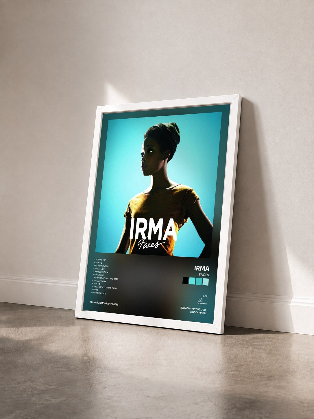 #blanc Tableau de l'album Faces de Irma vu de trois quarts, cadre blanc