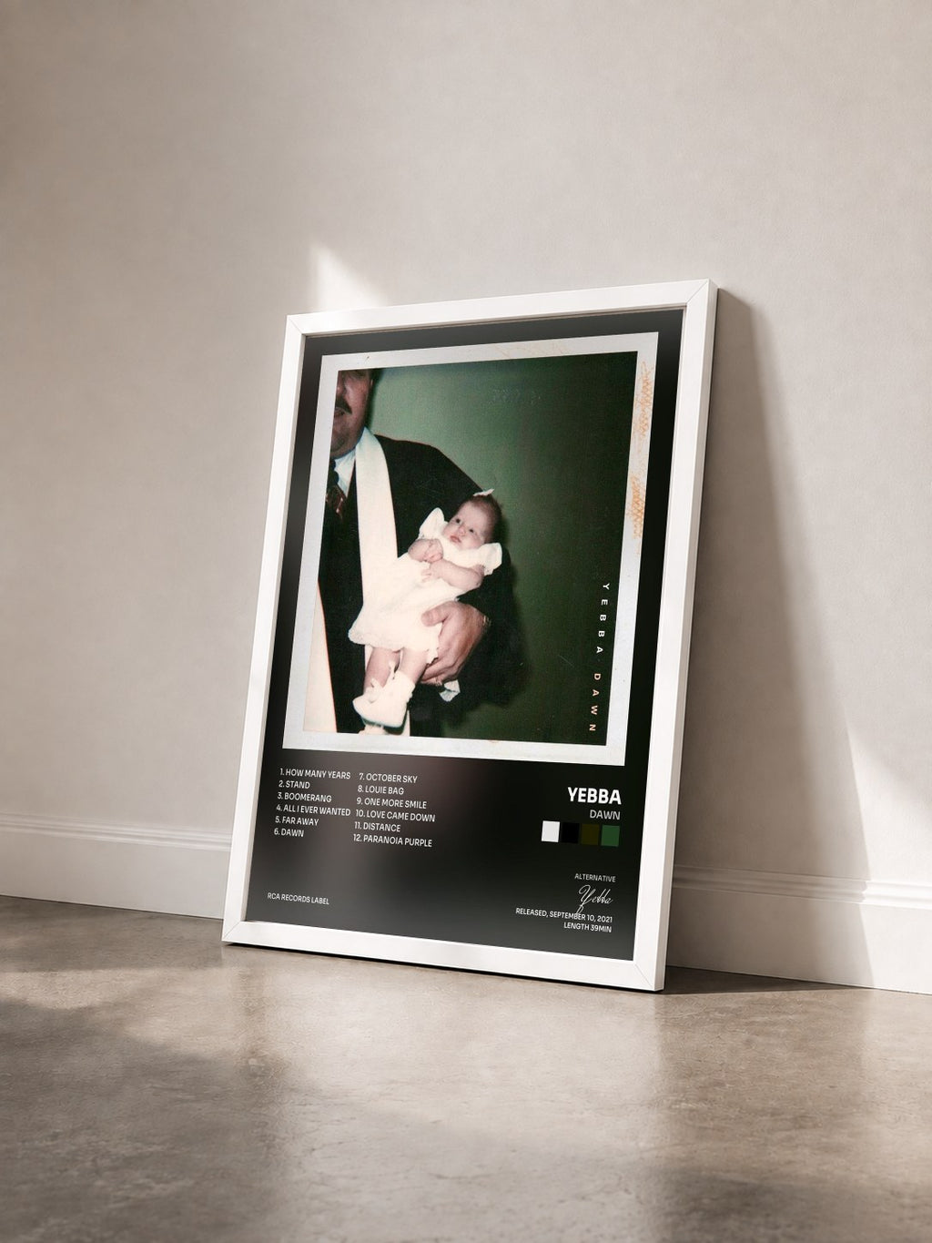 #blanc Tableau de l'album Dawn de Yebba vu de trois quarts, cadre blanc