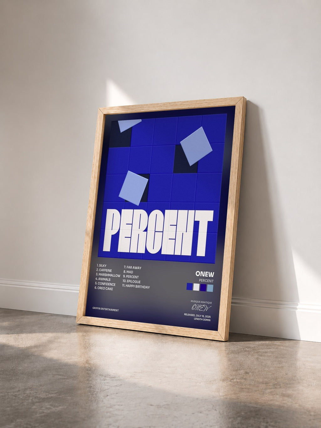 #bois Tableau de l'album PERCENT de ONEW vu de trois quarts, cadre en bois brut