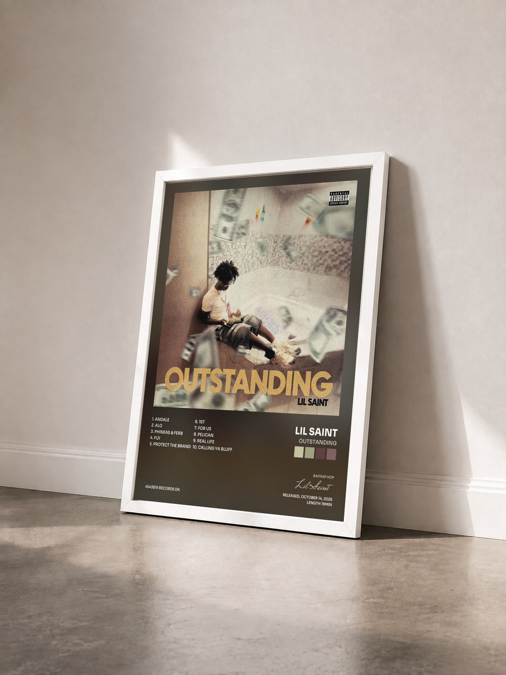 #blanc Tableau de l'album OUTSTANDING de Lil Saint vu de trois quarts, cadre blanc