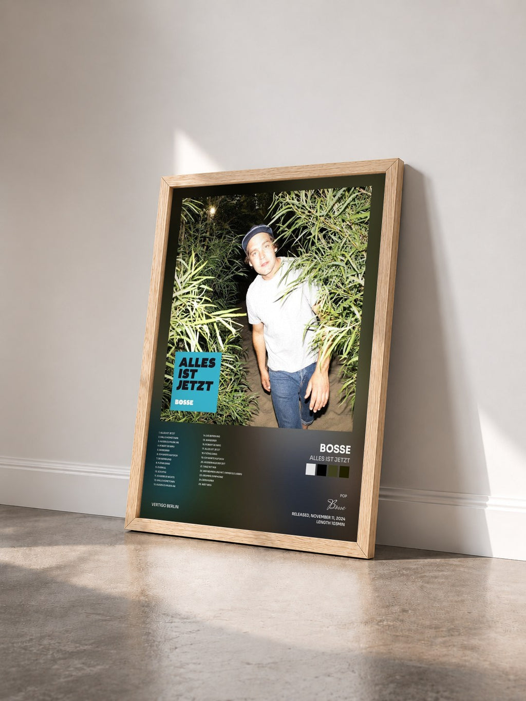 #bois Tableau de l'album Alles ist jetzt de Bosse vu de trois quarts, cadre en bois brut