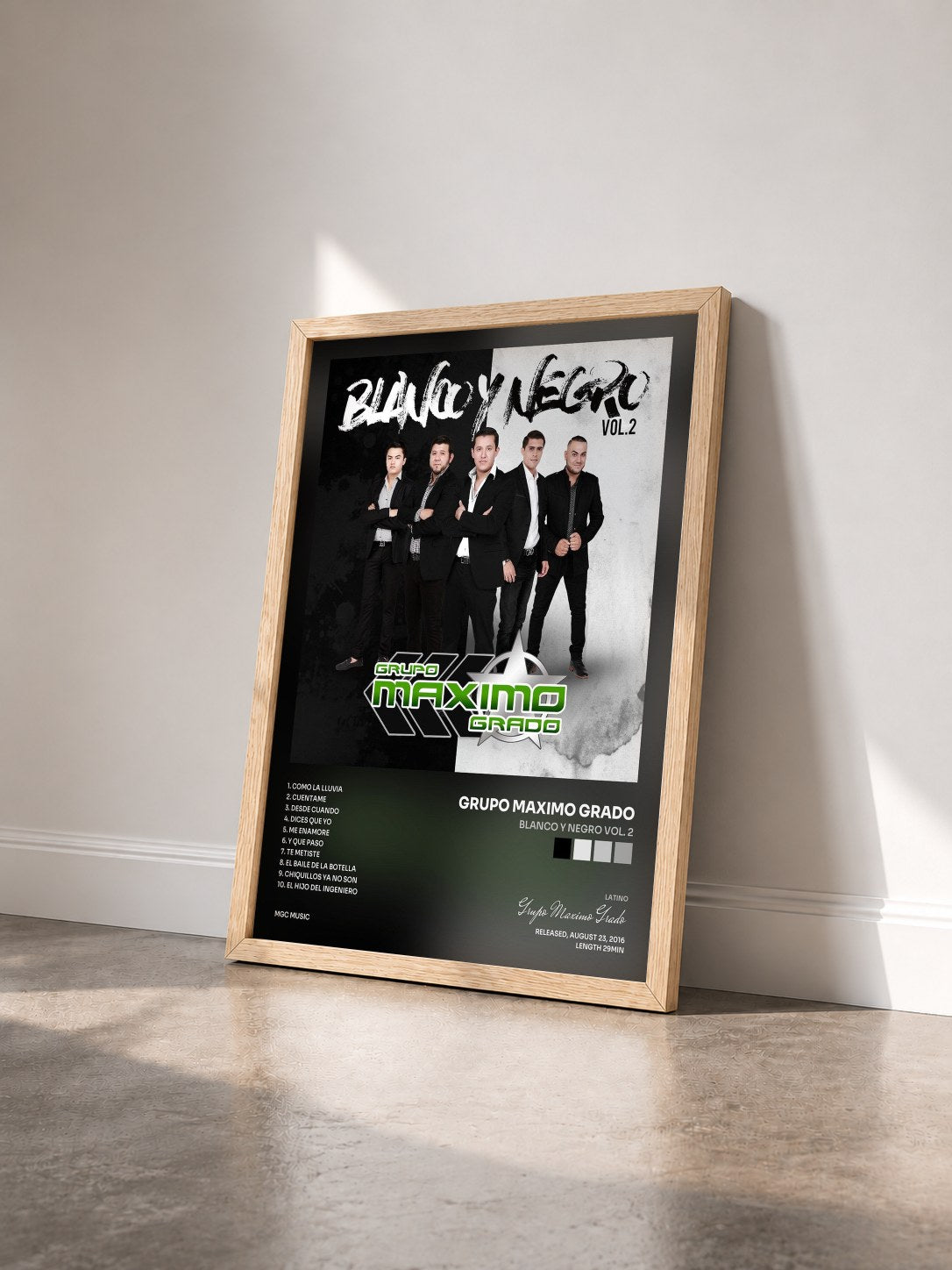 #bois Tableau de l'album Blanco y Negro Vol. 2 de Grupo Maximo Grado vu de trois quarts, cadre en bois brut