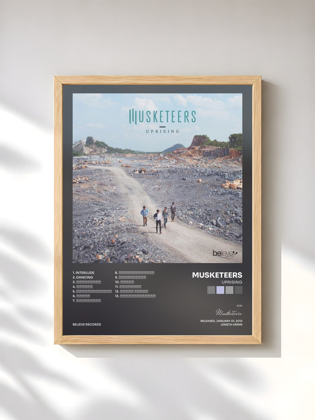 #bois Tableau de l'album Uprising de Musketeers, cadre en bois brut, imprimé et encadré en France