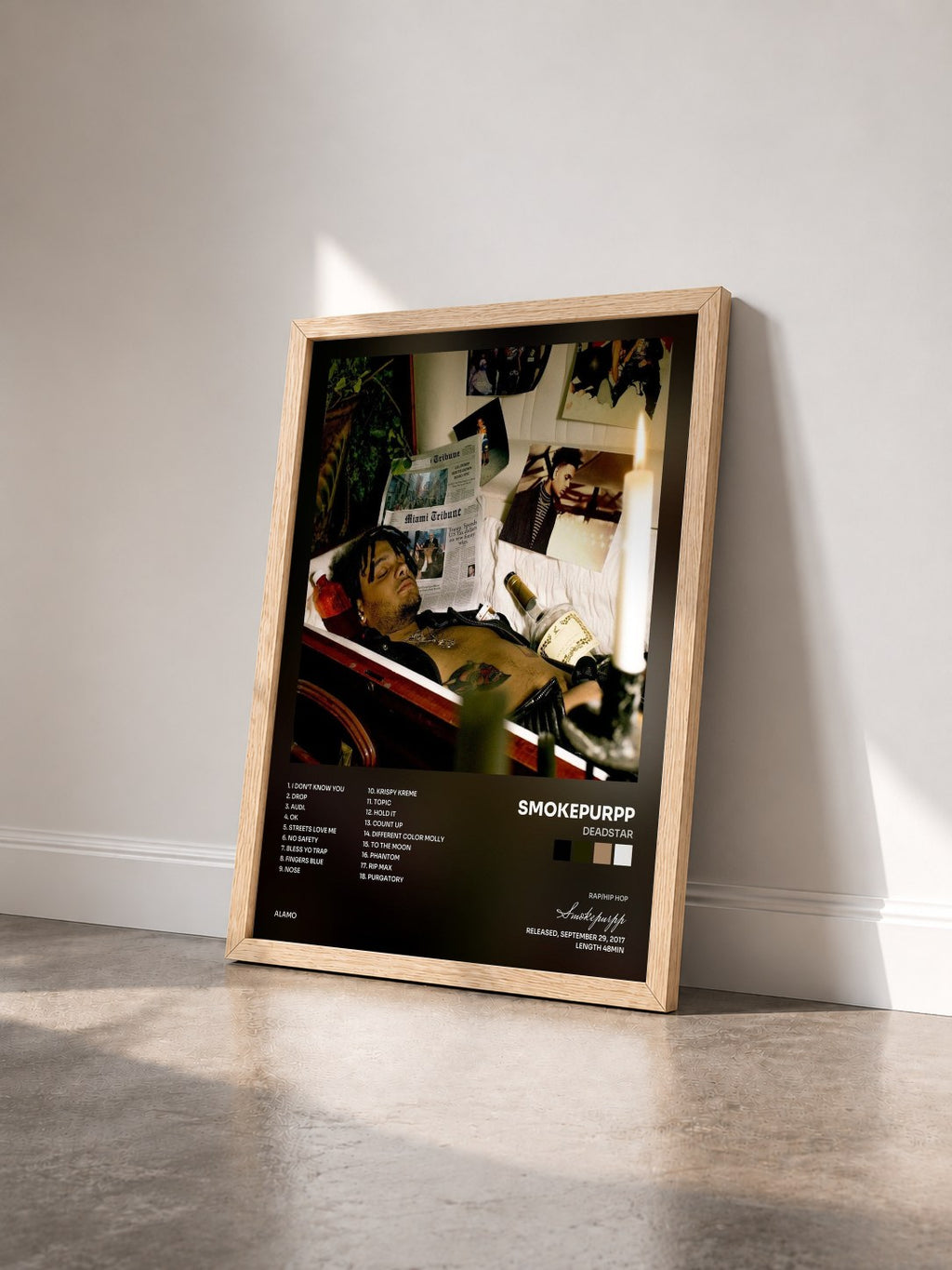 #bois Tableau de l'album Deadstar de Smokepurpp vu de trois quarts, cadre en bois brut