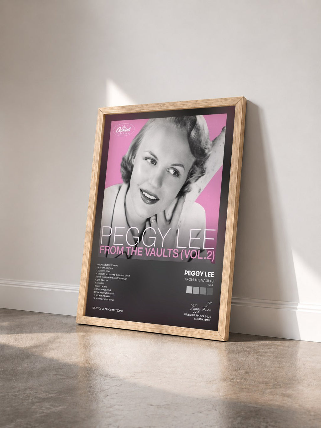 #bois Tableau de l'album From The Vaults (Vol. 2) de Peggy Lee vu de trois quarts, cadre en bois brut
