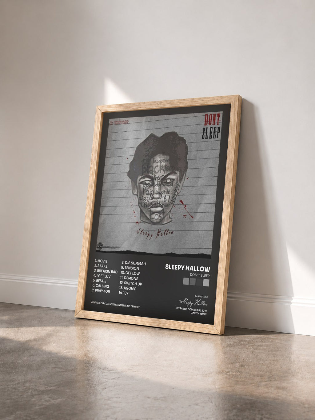 #bois Tableau de l'album DON'T SLEEP de Sleepy Hallow vu de trois quarts, cadre en bois brut