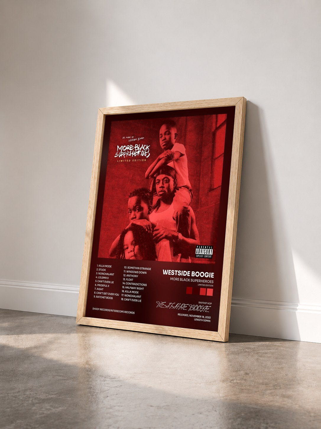 #bois Tableau de l'album MORE BLACK SUPERHEROES (LIMITED EDITION) de WESTSIDE BOOGIE vu de trois quarts, cadre en bois brut