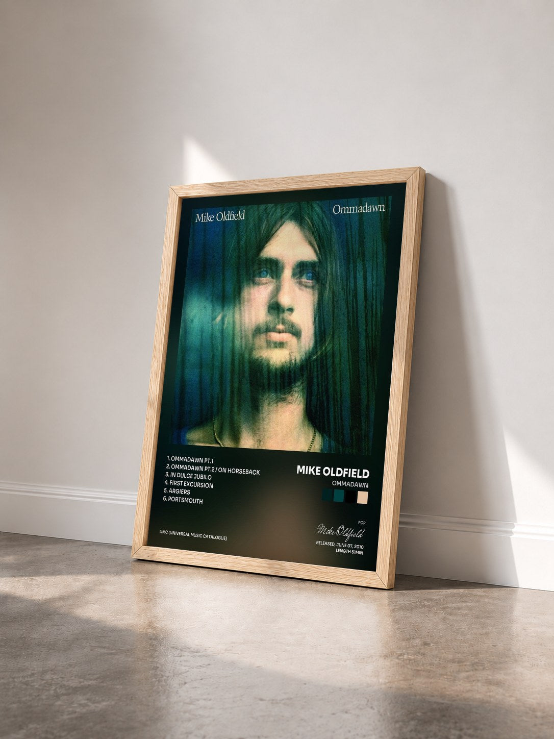 #bois Tableau de l'album Ommadawn de Mike Oldfield vu de trois quarts, cadre en bois brut