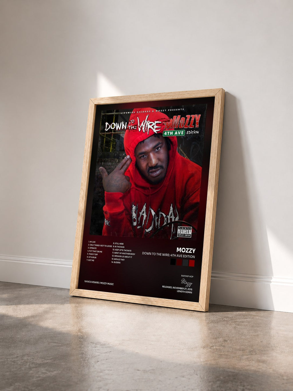 #bois Tableau de l'album Down to the Wire: 4th Ave Edition de Mozzy vu de trois quarts, cadre en bois brut