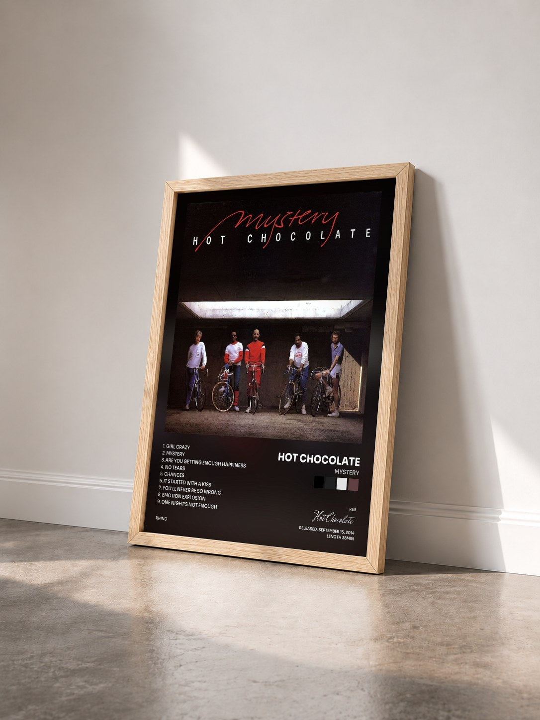 #bois Tableau de l'album Mystery de Hot Chocolate vu de trois quarts, cadre en bois brut