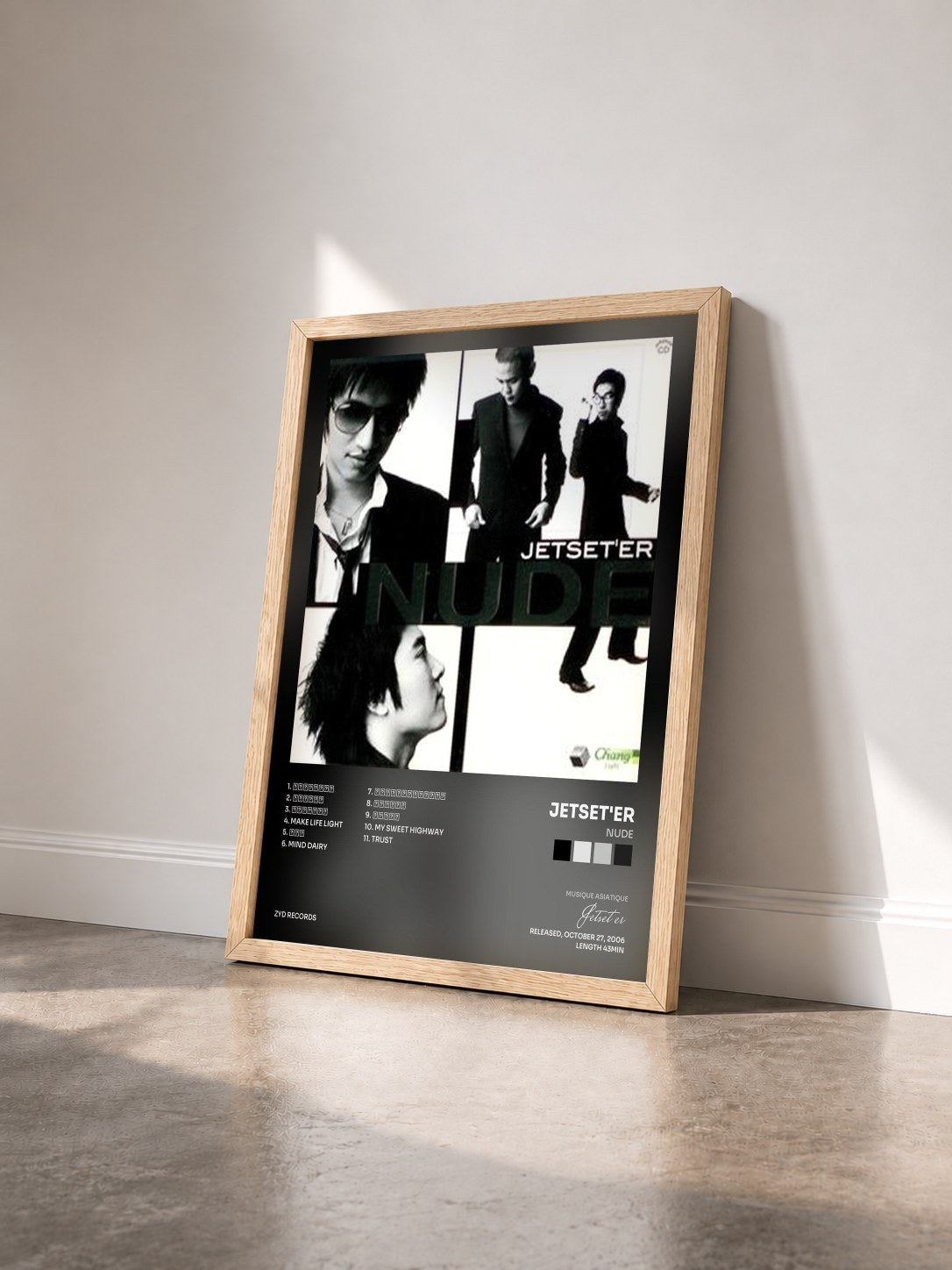 #bois Tableau de l'album Nude de Jetset'er vu de trois quarts, cadre en bois brut