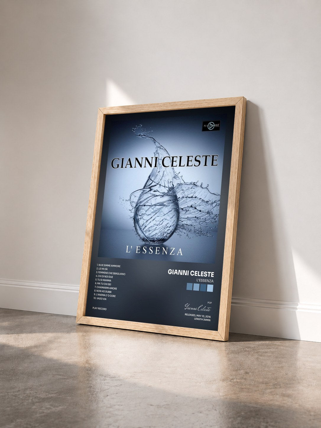 #bois Tableau de l'album L'essenza de Gianni Celeste vu de trois quarts, cadre en bois brut