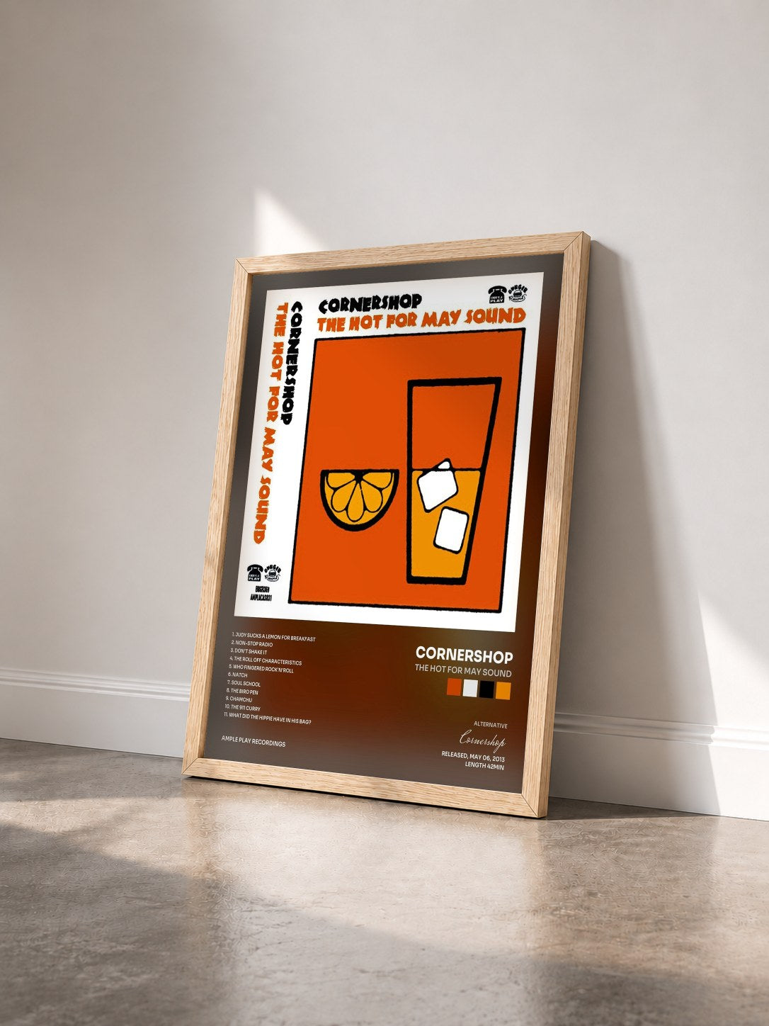 #bois Tableau de l'album The Hot for May Sound de Cornershop vu de trois quarts, cadre en bois brut