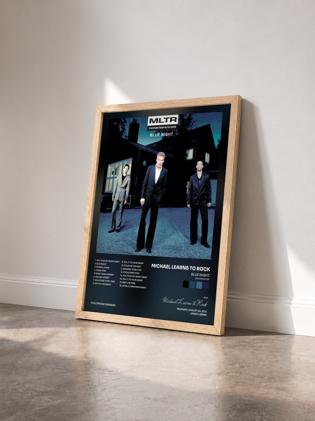 #bois Tableau de l'album Blue Night (2014 Remaster) de Michael Learns to Rock vu de trois quarts, cadre en bois brut
