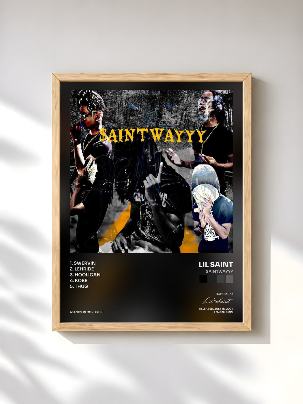 #bois Tableau de l'album SAINTWAYYY de Lil Saint, cadre en bois brut, imprimé et encadré en France