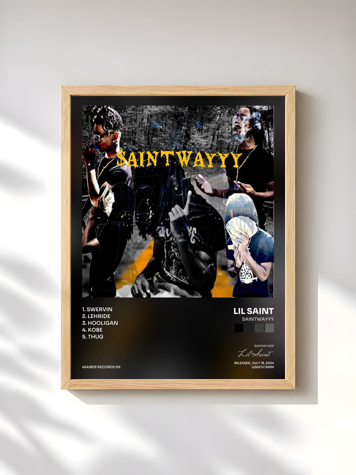 #bois Tableau de l'album SAINTWAYYY de Lil Saint, cadre en bois brut, imprimé et encadré en France