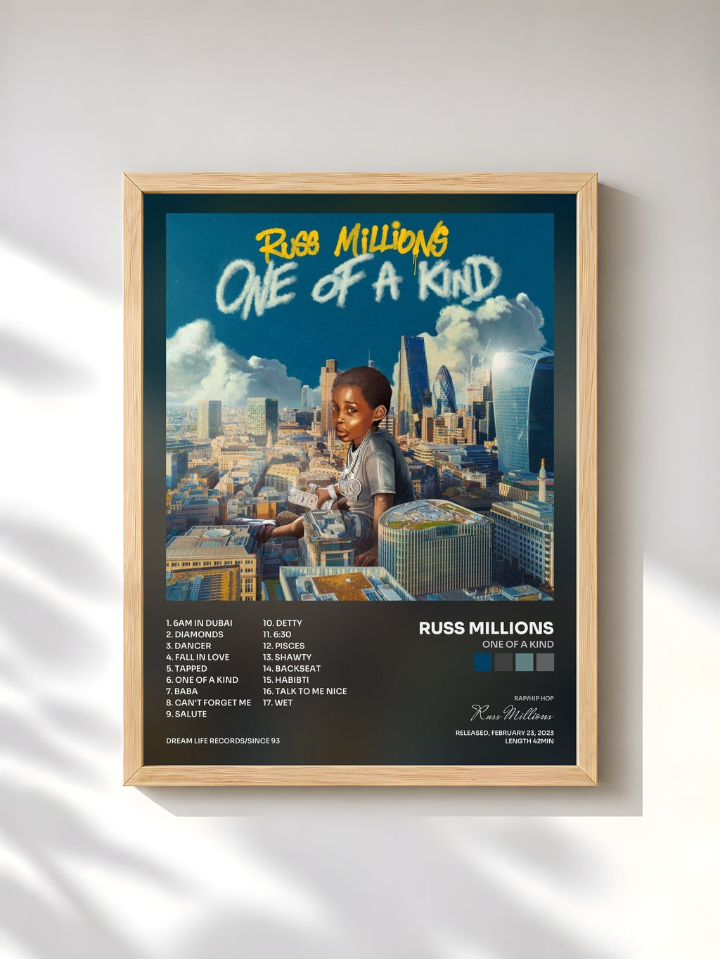 #bois Tableau de l'album One Of A Kind de Russ Millions, cadre en bois brut, imprimé et encadré en France