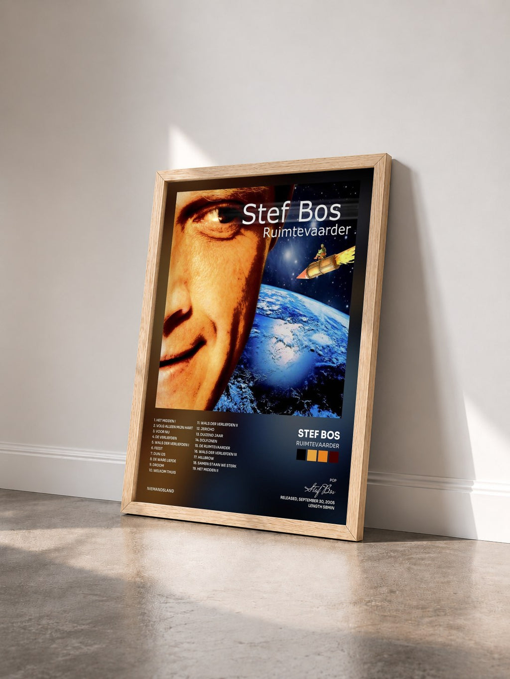 #bois Tableau de l'album Ruimtevaarder de Stef Bos vu de trois quarts, cadre en bois brut