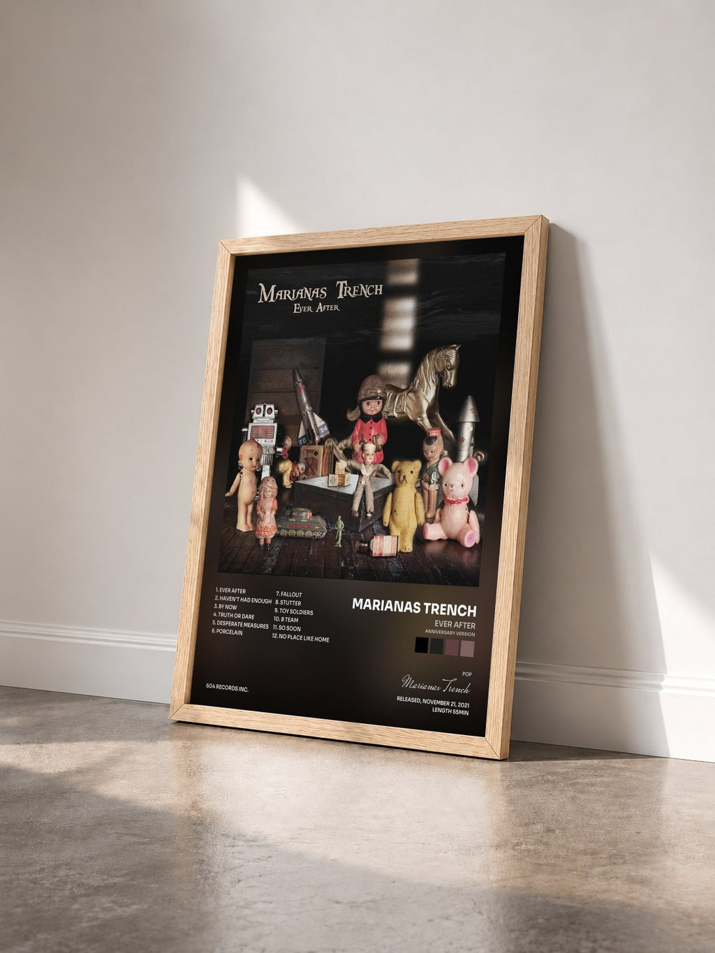 #bois Tableau de l'album Ever After (Anniversary Version) de Marianas Trench vu de trois quarts, cadre en bois brut
