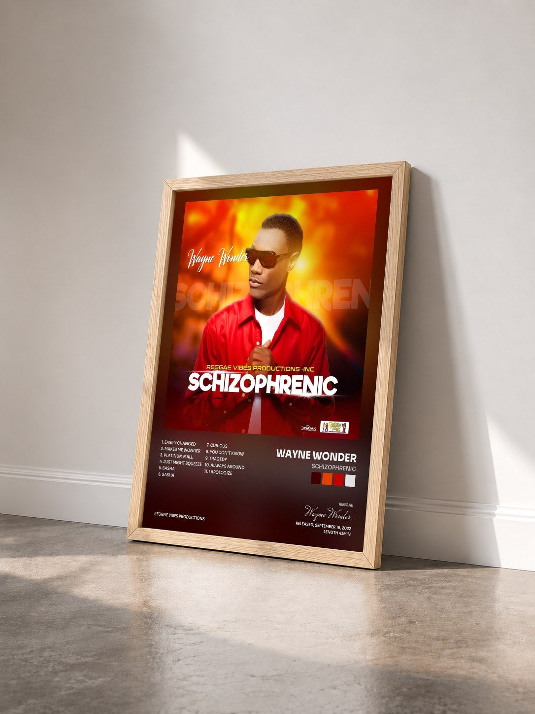 #bois Tableau de l'album Schizophrenic de Wayne Wonder vu de trois quarts, cadre en bois brut