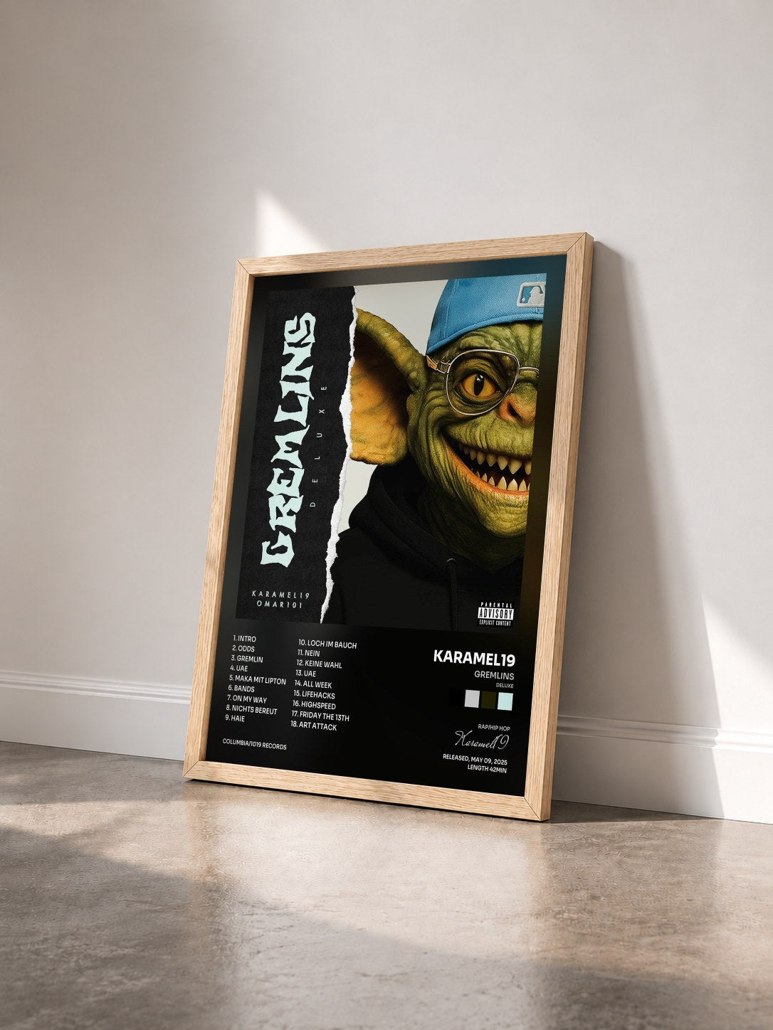 #bois Tableau de l'album Gremlins (Deluxe) de Karamel19 vu de trois quarts, cadre en bois brut