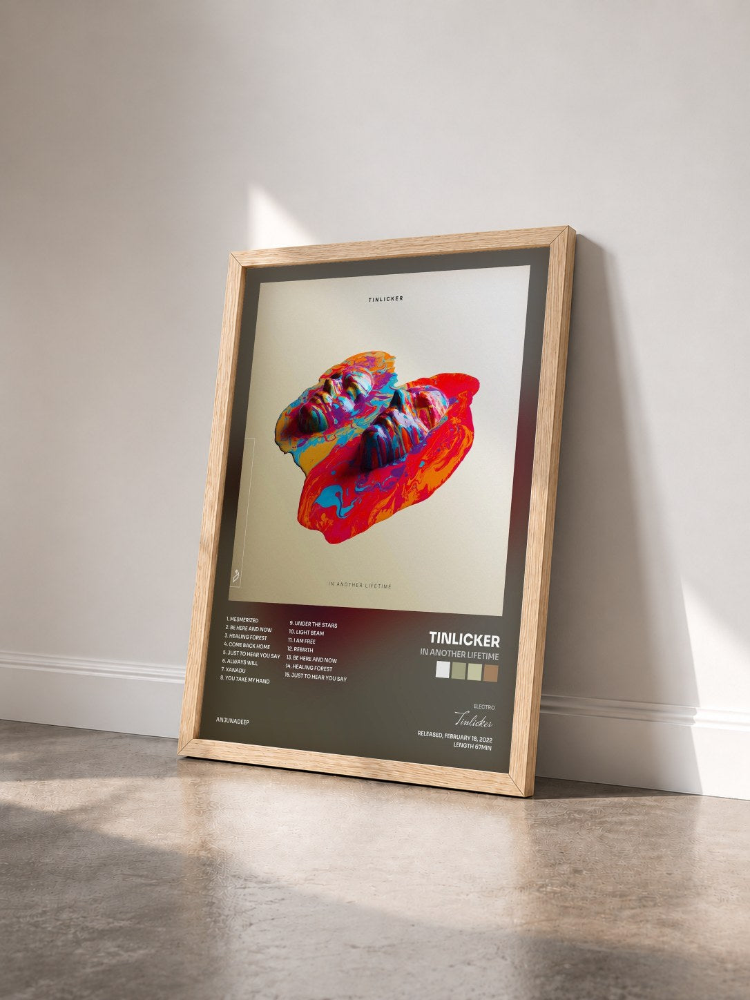 #bois Tableau de l'album In Another Lifetime de Tinlicker vu de trois quarts, cadre en bois brut