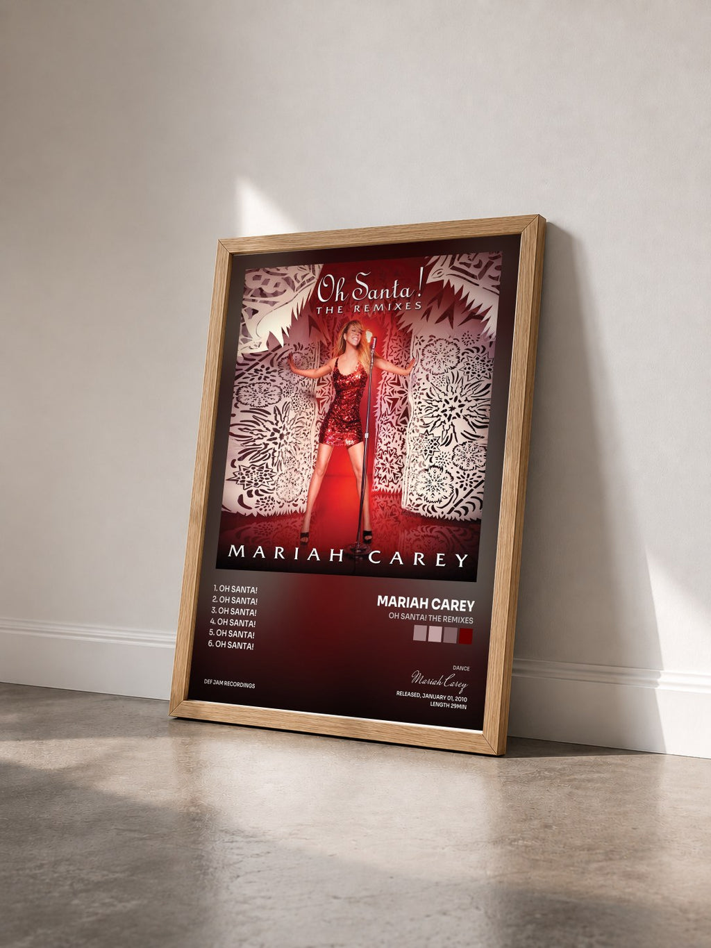 #bois Tableau de l'album Oh Santa! The Remixes de Mariah Carey vu de trois quarts, cadre en bois brut