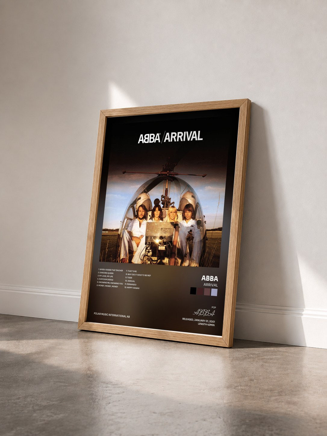 #bois Tableau de l'album Arrival de ABBA vu de trois quarts, cadre en bois brut