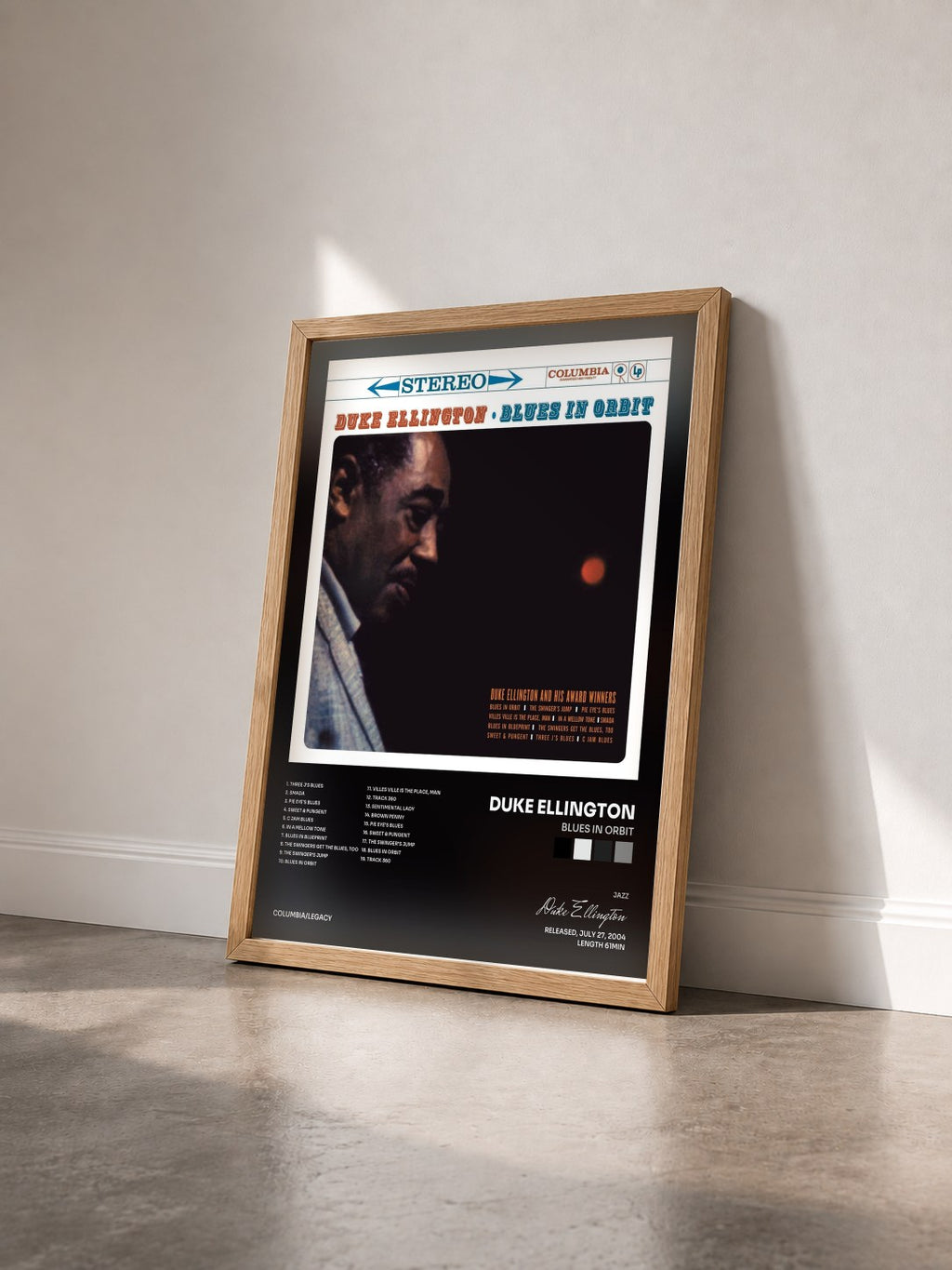 #bois Tableau de l'album Blues In Orbit de Duke Ellington vu de trois quarts, cadre en bois brut