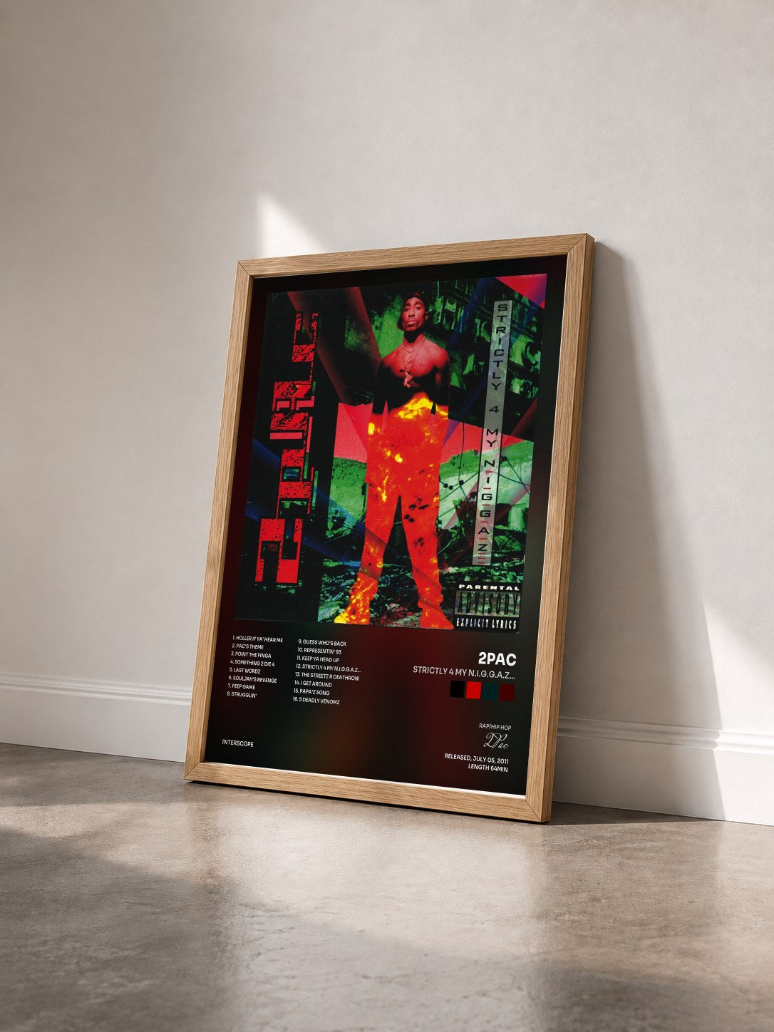 #bois Tableau de l'album Strictly 4 My N.I.G.G.A.Z... de 2Pac vu de trois quarts, cadre en bois brut