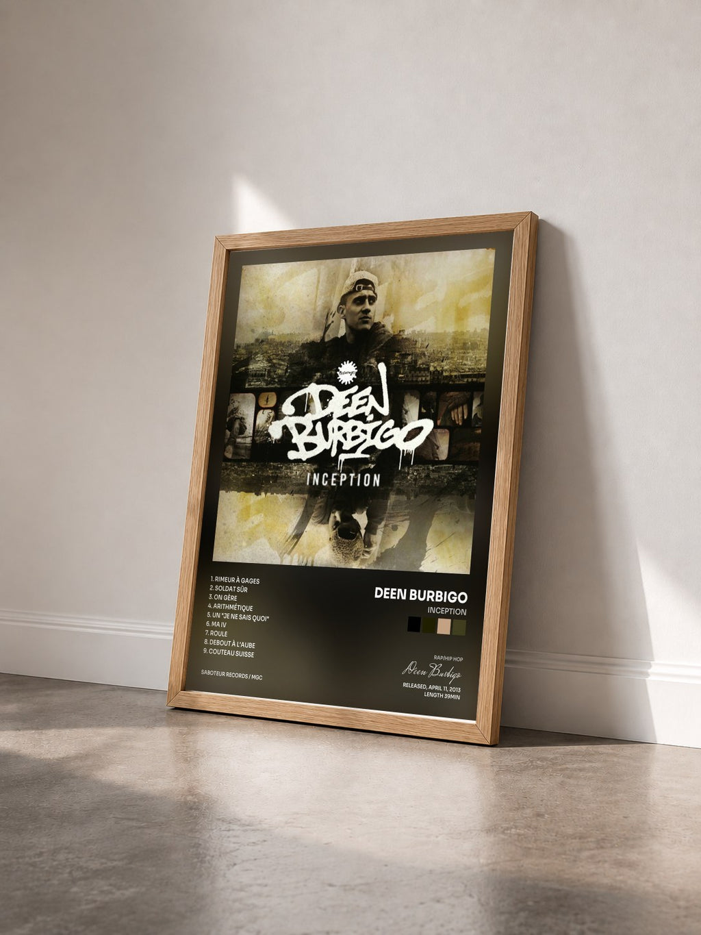 #bois Tableau de l'album Inception de Deen Burbigo vu de trois quarts, cadre en bois brut