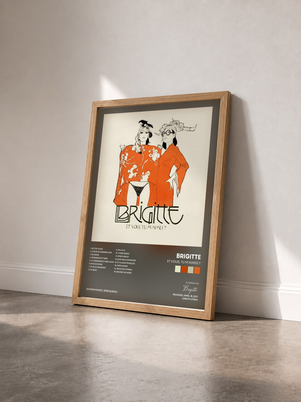 #bois Tableau de l'album Et vous, tu m'aimes ? de Brigitte vu de trois quarts, cadre en bois brut