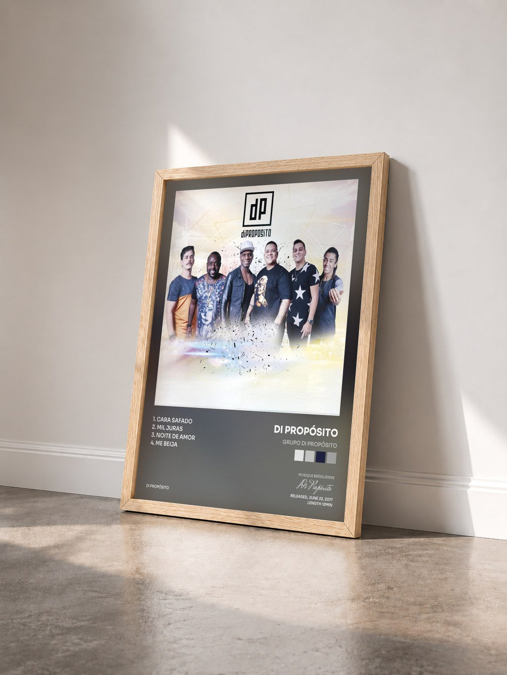 #bois Tableau de l'album Grupo Di Propósito de Di Propósito vu de trois quarts, cadre en bois brut