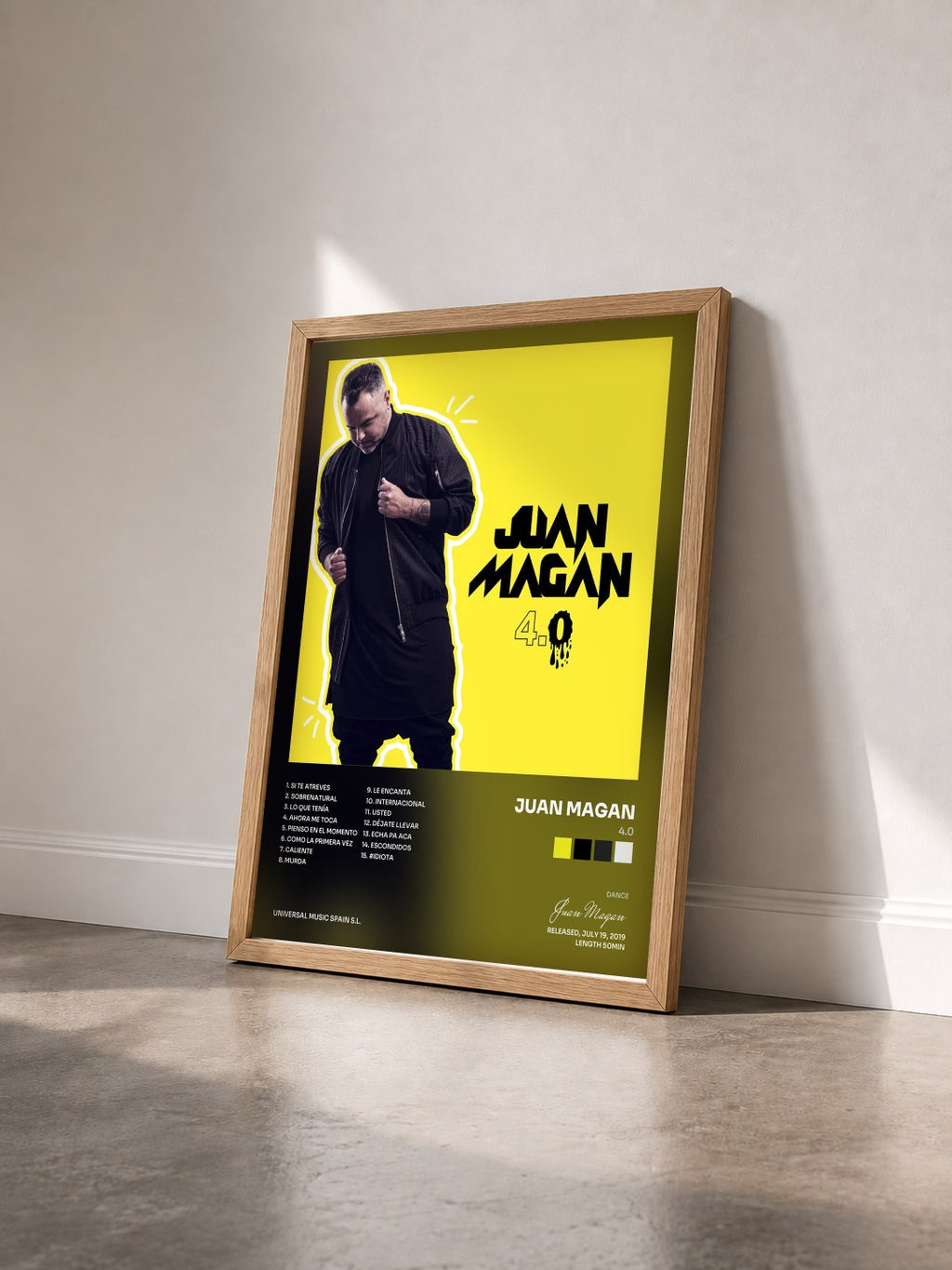#bois Tableau de l'album 4.0 de Juan Magan vu de trois quarts, cadre en bois brut