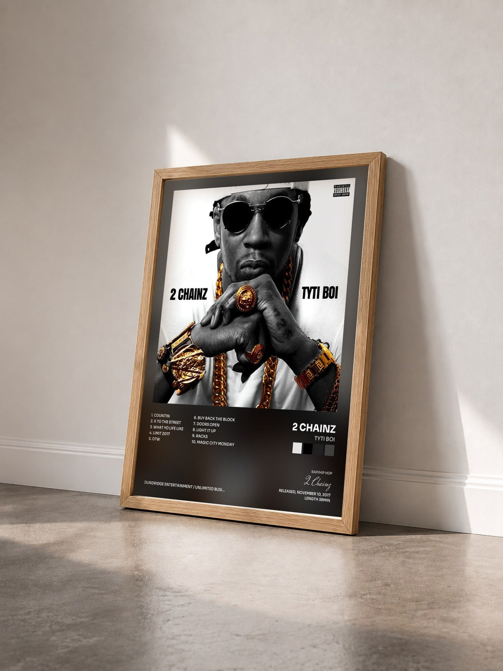 #bois Tableau de l'album Tyti Boi de 2 Chainz vu de trois quarts, cadre en bois brut