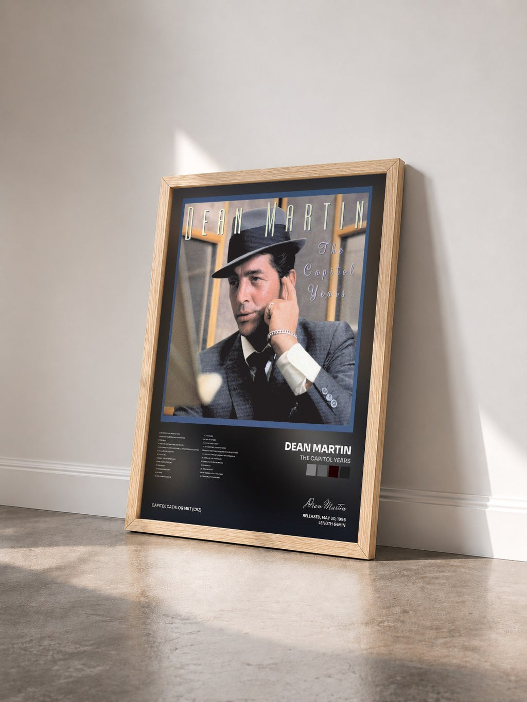 #bois Tableau de l'album The Capitol Years de Dean Martin vu de trois quarts, cadre en bois brut