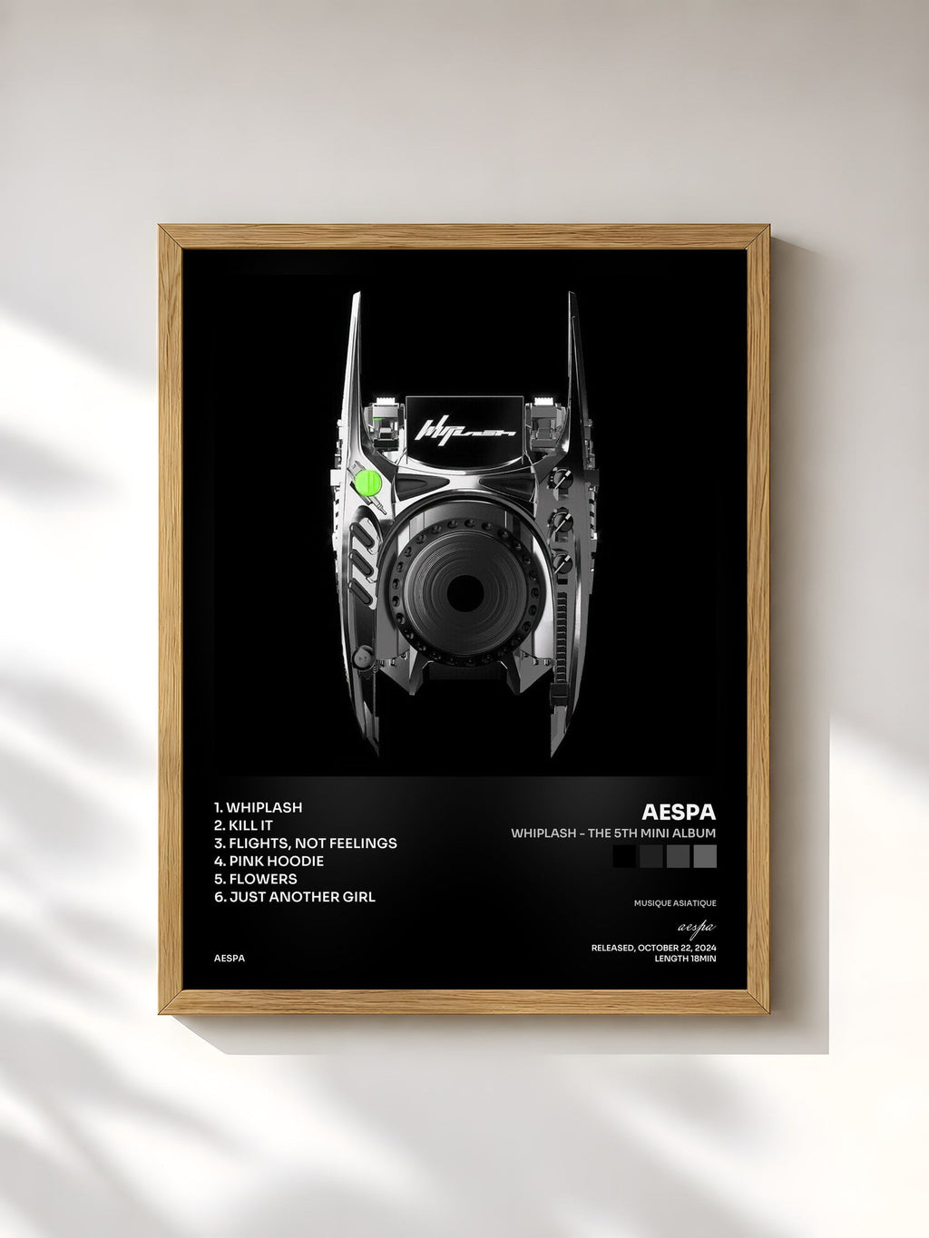#bois Tableau de l'album Whiplash - The 5th Mini Album de aespa, cadre en bois brut, imprimé et encadré en France