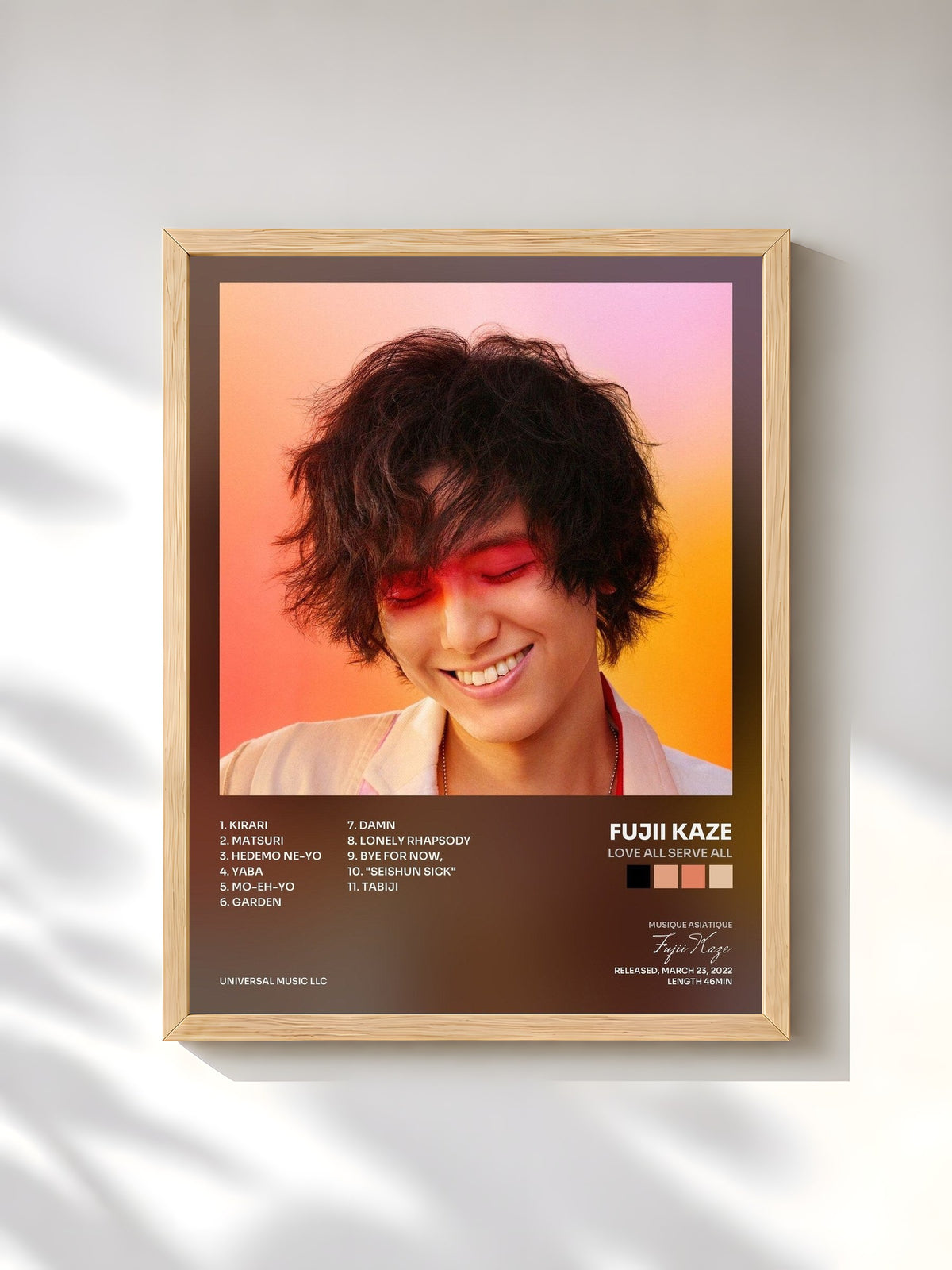 #bois Tableau de l'album LOVE ALL SERVE ALL de Fujii Kaze, cadre en bois brut, imprimé et encadré en France