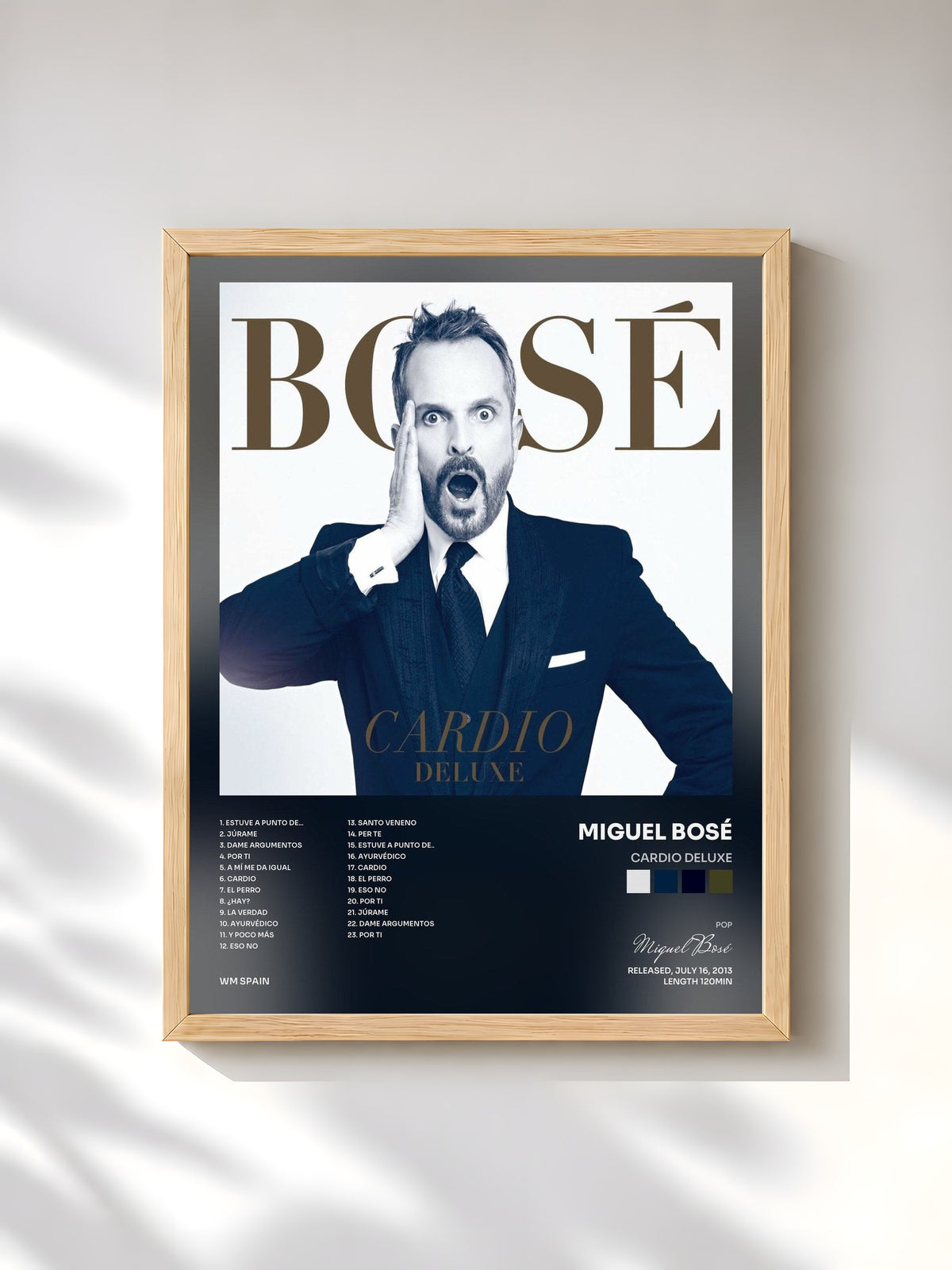 #bois Tableau de l'album Cardio Deluxe de Miguel Bosé, cadre en bois brut, imprimé et encadré en France