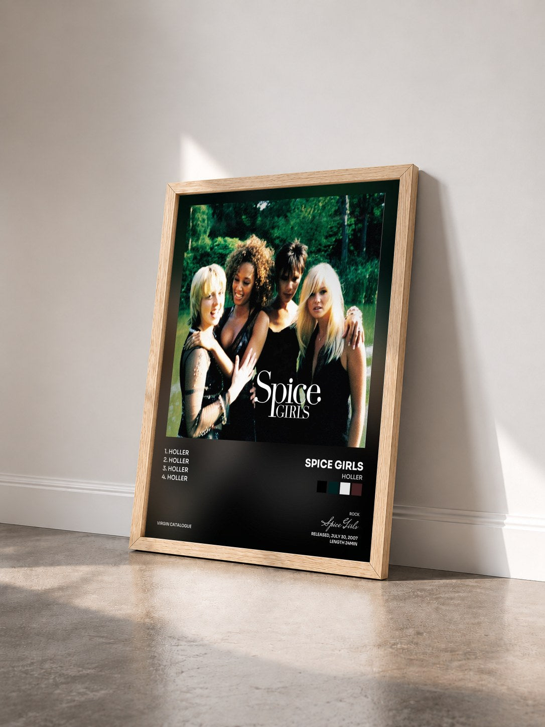 #bois Tableau de l'album Holler de Spice Girls vu de trois quarts, cadre en bois brut