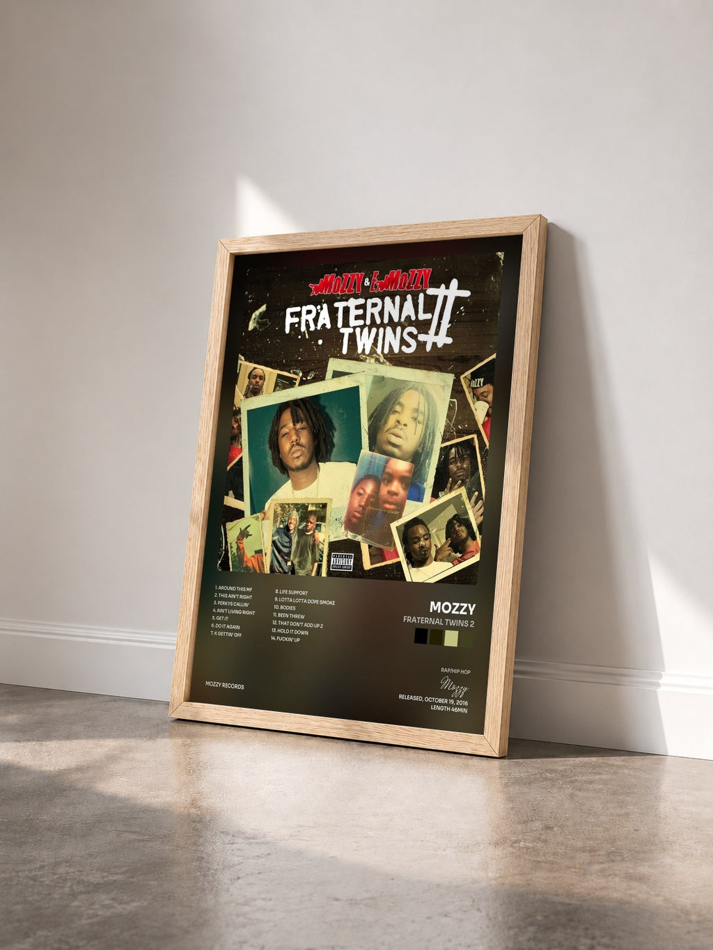 #bois Tableau de l'album Fraternal Twins 2 de Mozzy vu de trois quarts, cadre en bois brut