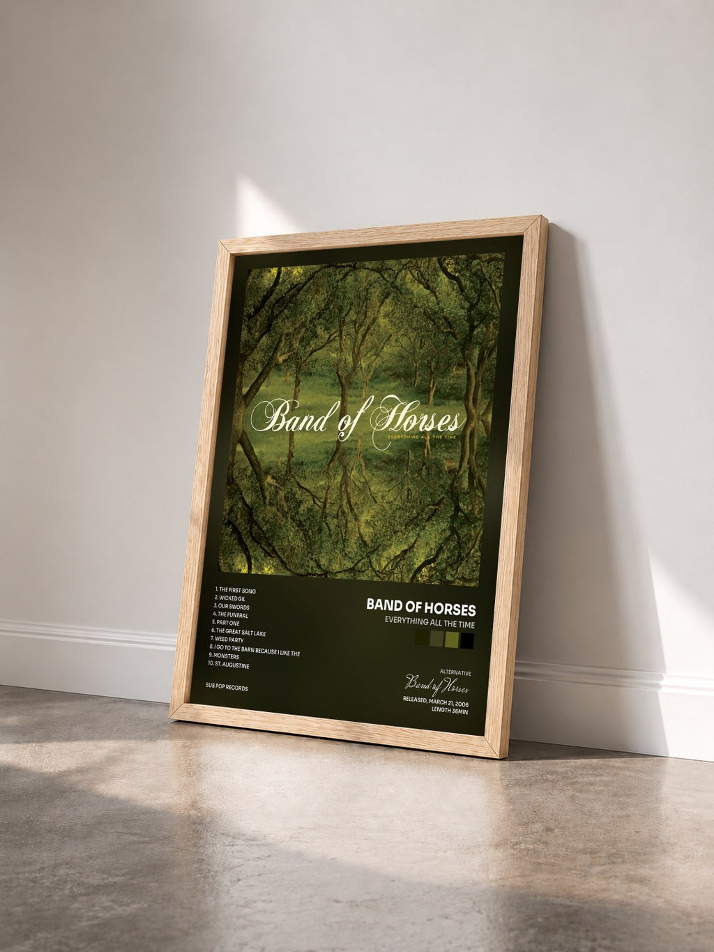 #bois Tableau de l'album Everything All The Time de Band of Horses vu de trois quarts, cadre en bois brut