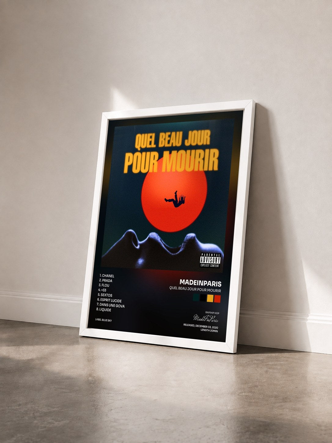 #blanc Tableau de l'album Quel beau jour pour mourir de MadeInParis vu de trois quarts, cadre blanc