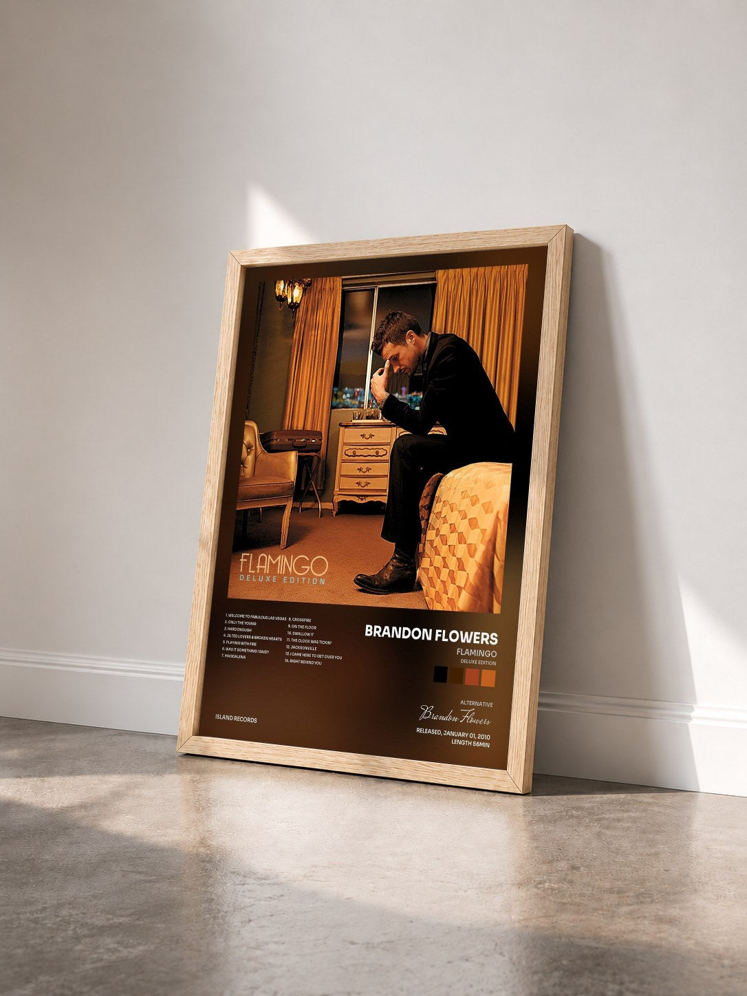 #bois Tableau de l'album Flamingo (Deluxe Edition) de Brandon Flowers vu de trois quarts, cadre en bois brut