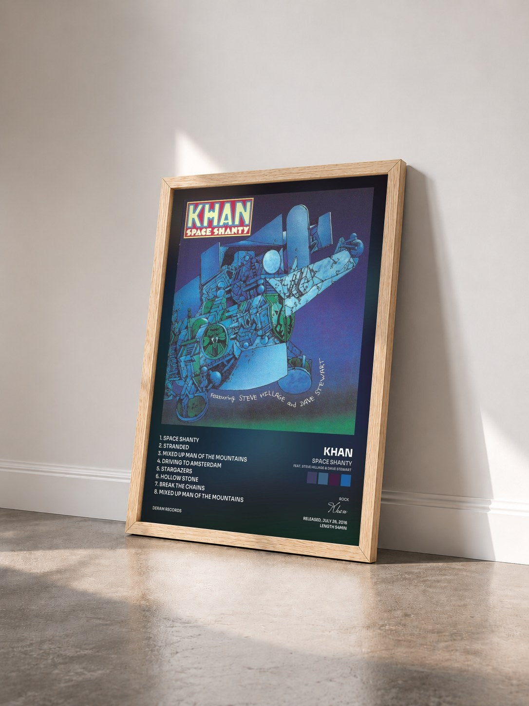 #bois Tableau de l'album Space Shanty (feat. Steve Hillage & Dave Stewart) de Khan vu de trois quarts, cadre en bois brut