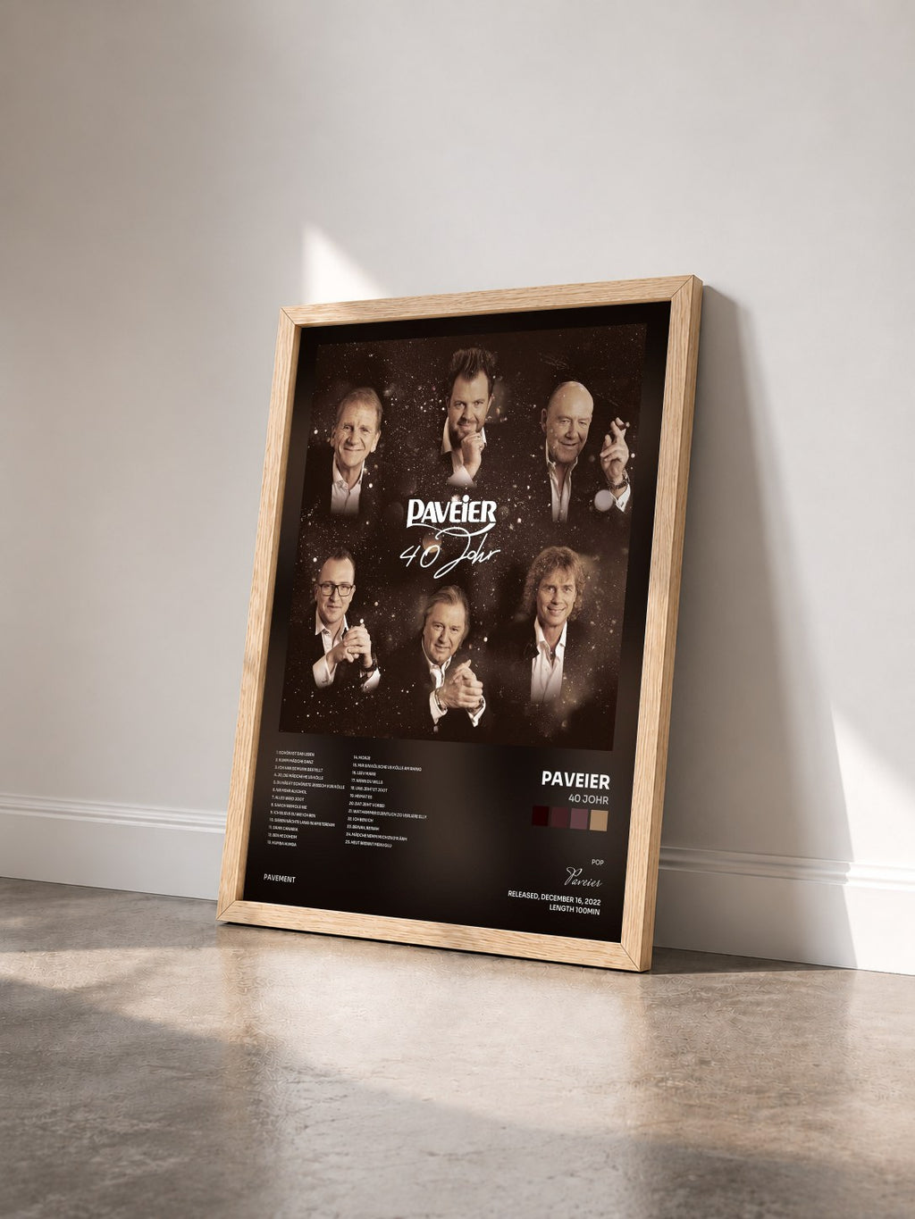 #bois Tableau de l'album 40 Johr de Paveier vu de trois quarts, cadre en bois brut
