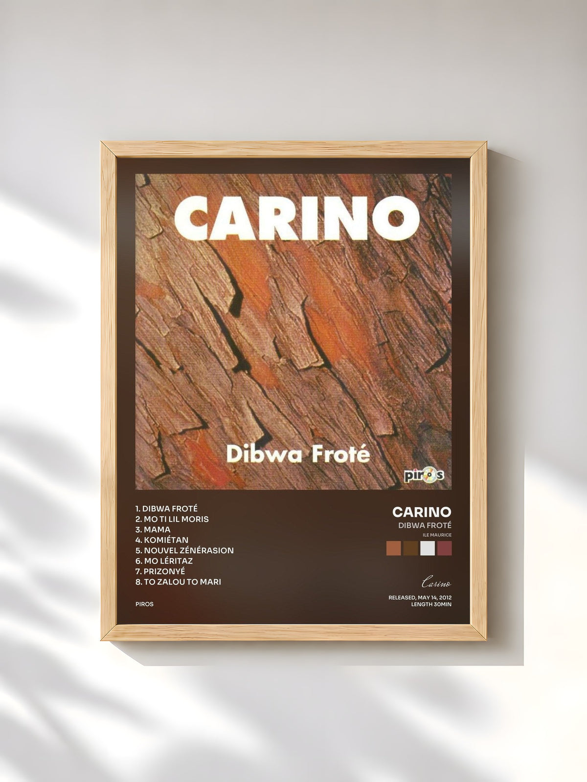 #bois Tableau de l'album Dibwa froté (Ile Maurice) de Carino, cadre en bois brut, imprimé et encadré en France