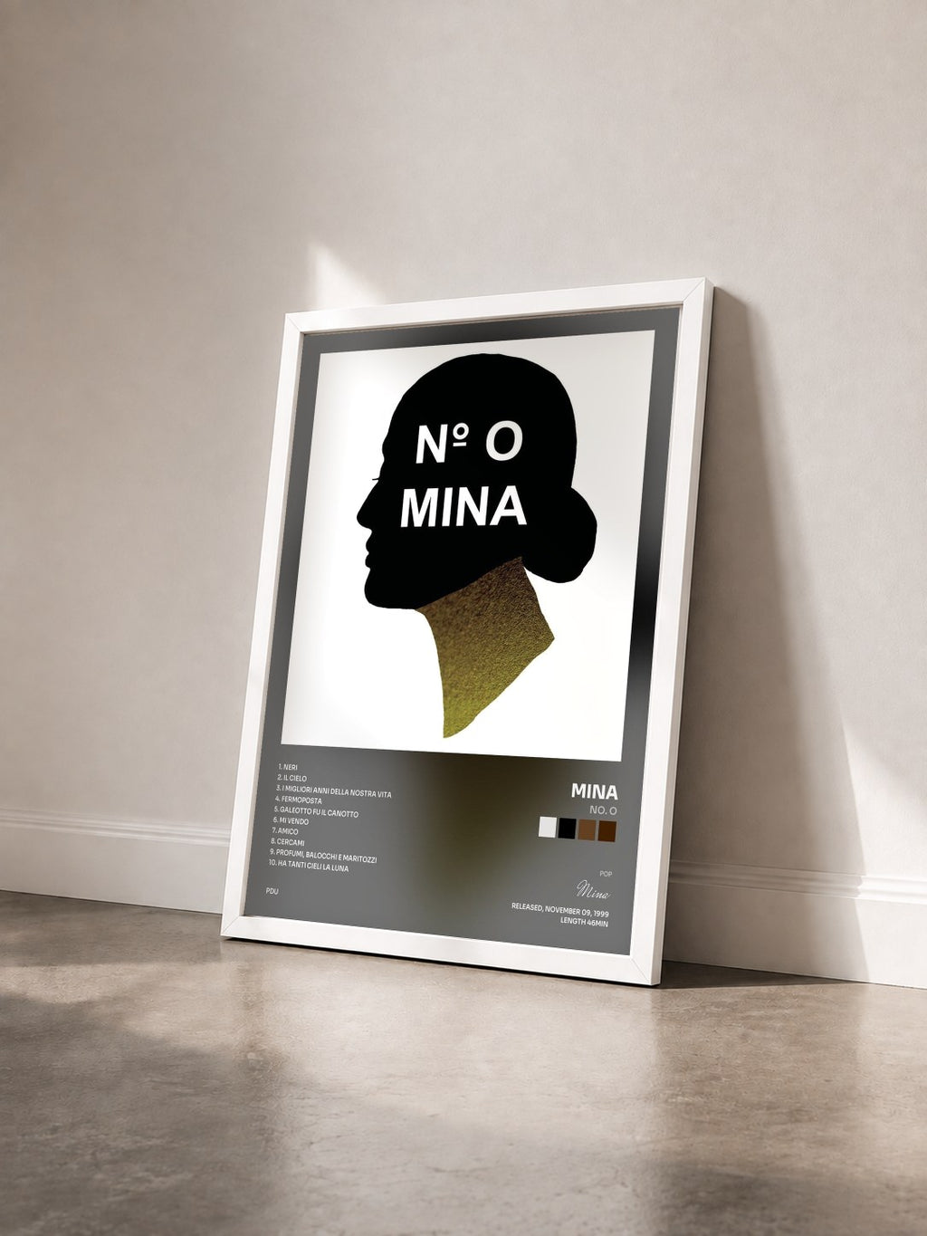 #blanc Tableau de l'album No. O de Mina vu de trois quarts, cadre blanc