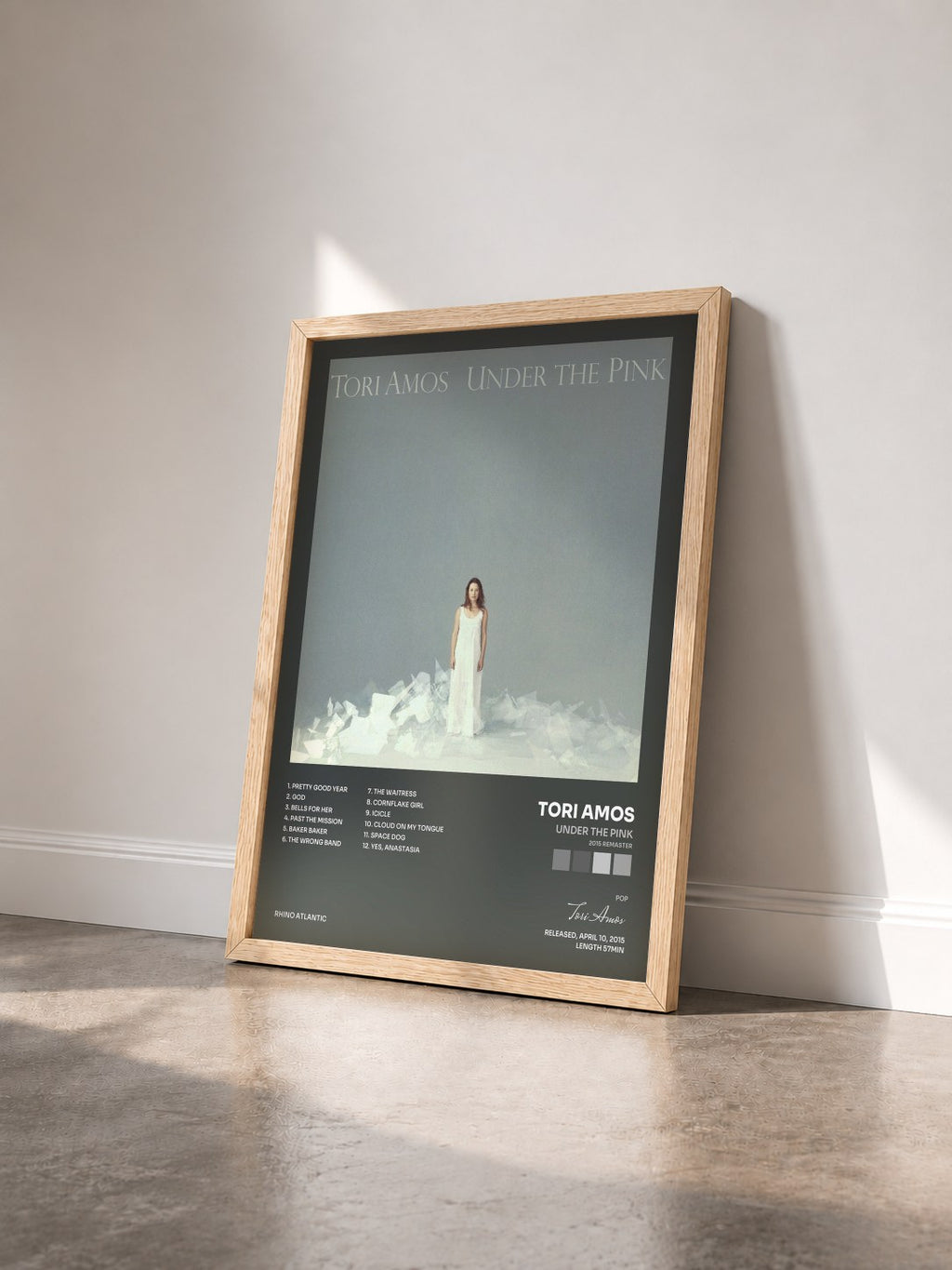 #bois Tableau de l'album Under the Pink (2015 Remaster) de Tori Amos vu de trois quarts, cadre en bois brut