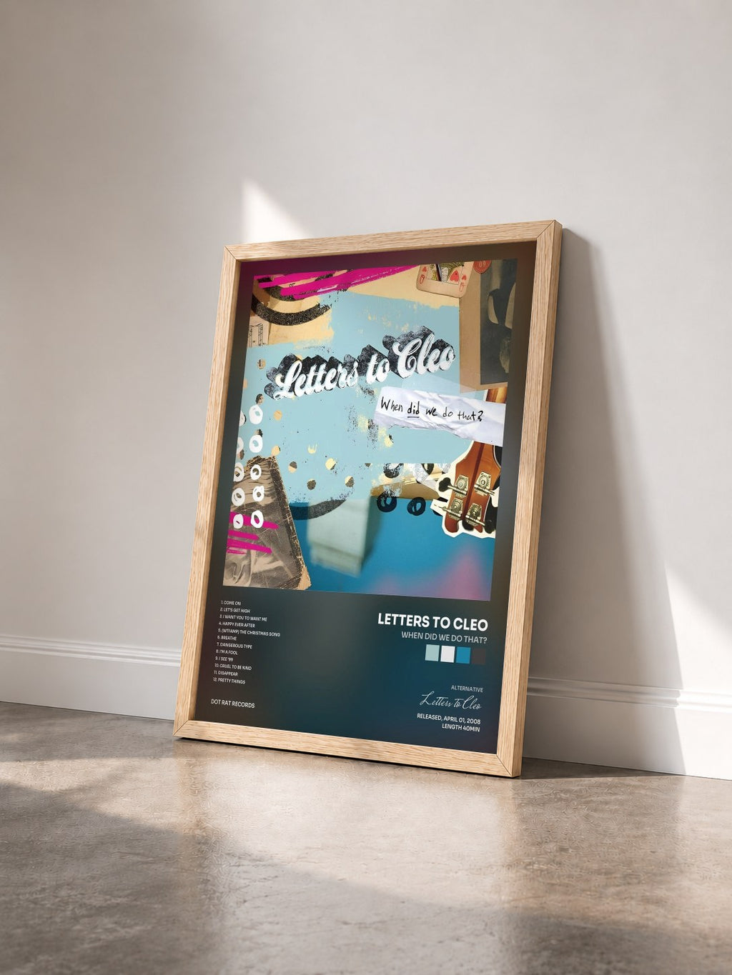 #bois Tableau de l'album When Did We Do That? de Letters to Cleo vu de trois quarts, cadre en bois brut